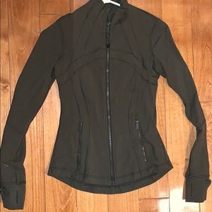 Gently worn lulu lemon define jacket!